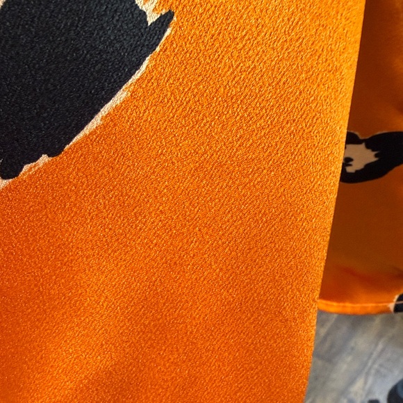 Honey Punch Bold Orange Leopard Wrap Blouse - Picture 5 of 9